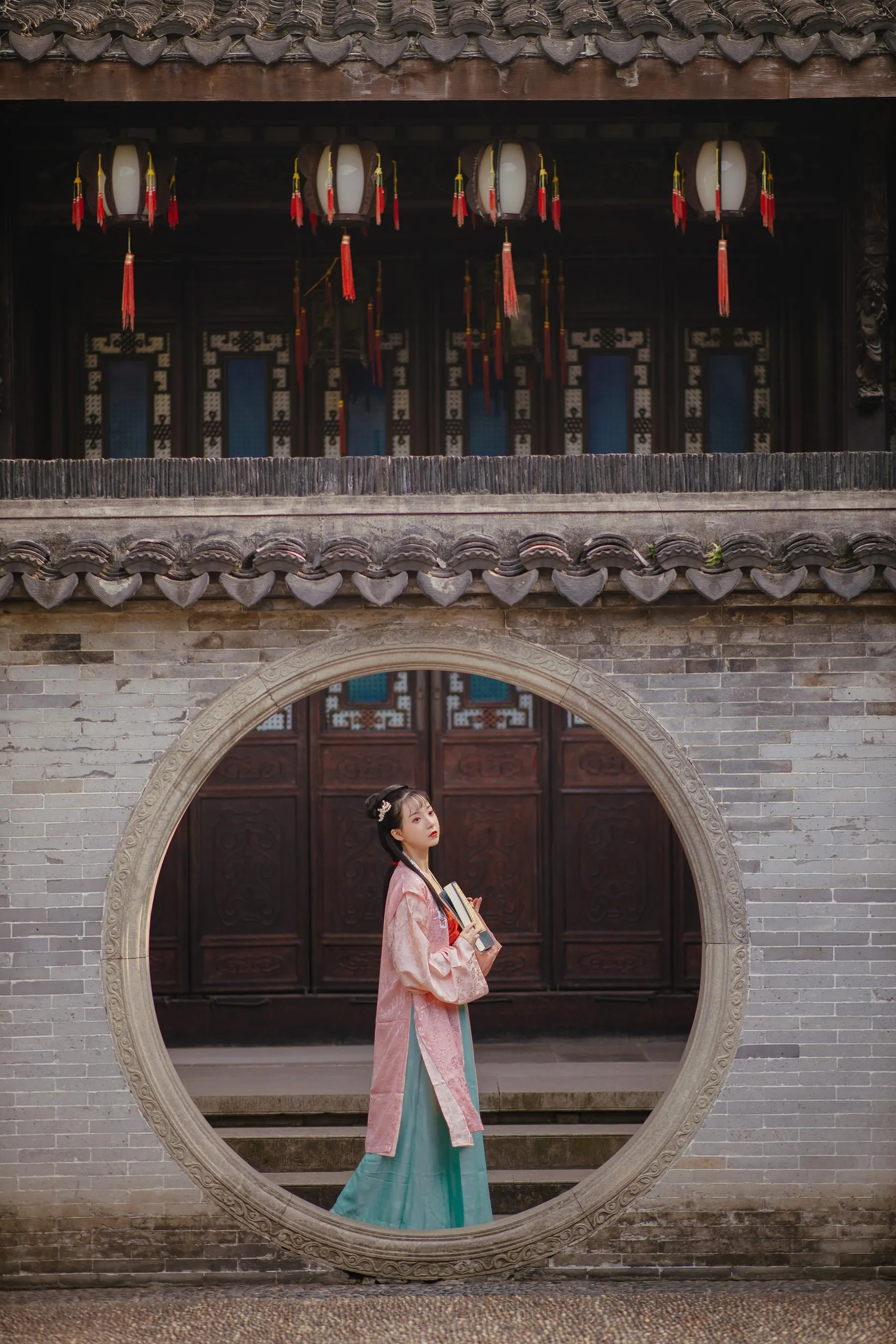 [YITUYU艺图语]2022.02.21 锁清秋 简森_Red [25P]插图8